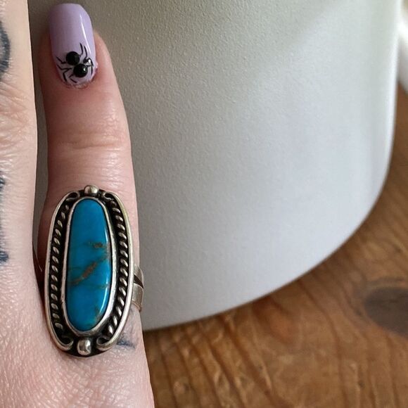 💛 Vintage Navajo Signed Sterling Silver Turquoise Ring - Picture 5 of 6